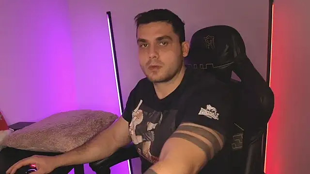 Danielbateson online show from January 7, 1:57 pm