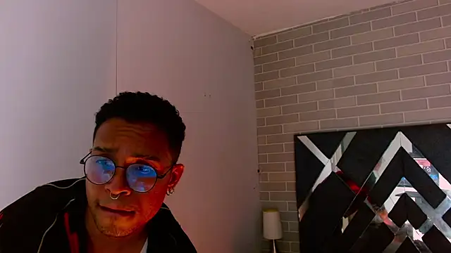 Snapshot of Jayden_Morris chatting on February 12, 8:15 pm Jayden Morris online show from February 12, 8:15 pm