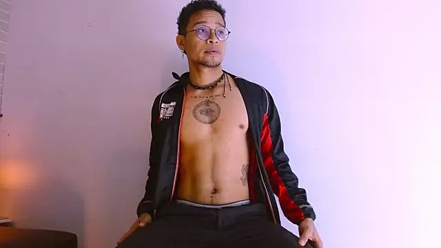 Snapshot of Jayden_Morris chatting on February 24, 7:34 pm Jayden Morris online show from February 24, 7:34 pm