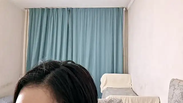 Lyndasilk online show from April 7, 2:17 pm