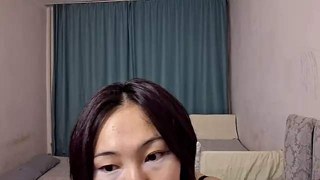 Lyndasilk online show from July 12, 3:58 pm