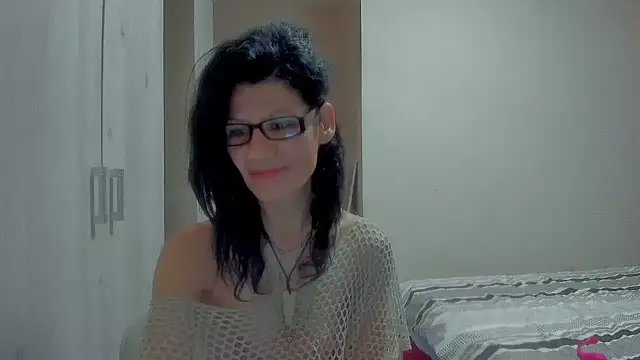 SweetSin40 online show from December 15, 8:24 pm