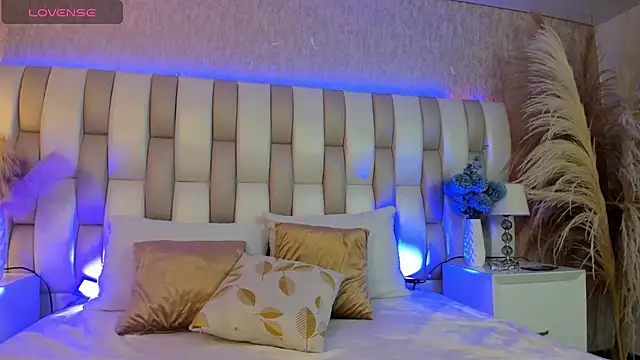 Ari lynn  online show from November 27, 3:19 am