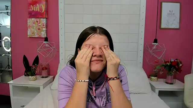 mia sweetie0 online show from December 3, 12:14 pm