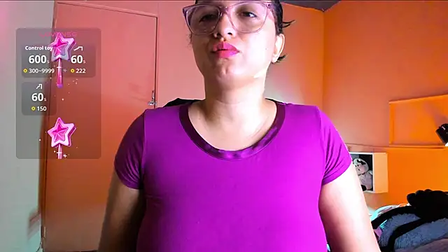 Snapshot of NerdyTHICC chatting on October 23, 12:15 pm NerdyTHICC online show from October 23, 12:15 pm