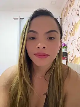 safadinhaquenteW online show from July 10, 2:27 am