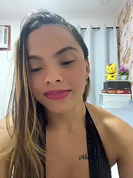 safadinhaquenteW online show from August 2, 4:00 am