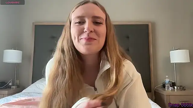 Pattyworld69 online show from January 7, 7:05 pm