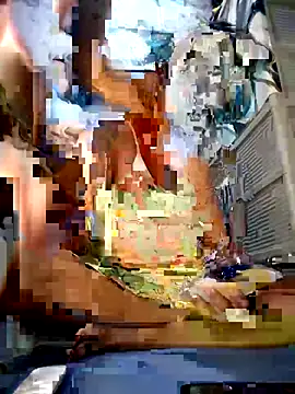 Snapshot of trishacummerts chatting on June 23, 4:49 pm trishacummerts online show from June 23, 4:49 pm