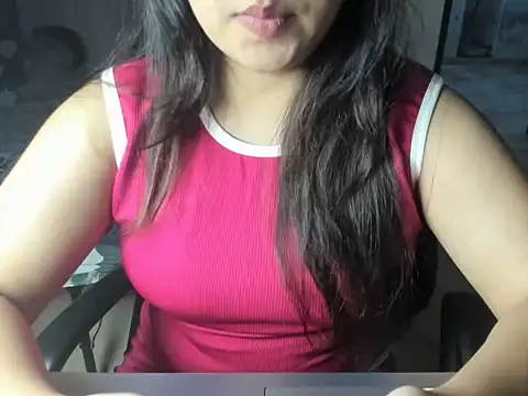 Divya68 online show from December 17, 5:19 pm