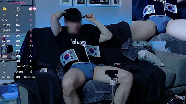 koreanboy2341 online show from March 2, 1:18 pm