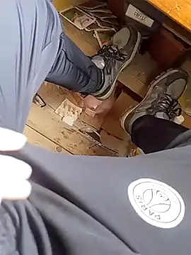 Snapshot of szabi1995 chatting on October 14, 8:15 am szabi1995 online show from October 14, 8:15 am