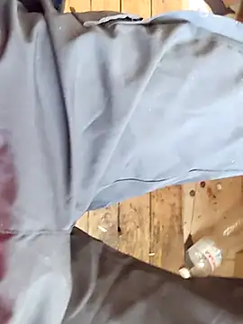 Snapshot of szabi1995 chatting on November 4, 8:35 am szabi1995 online show from November 4, 8:35 am