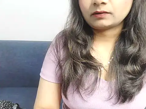 Model Show01 online show from January 15, 5:27 pm