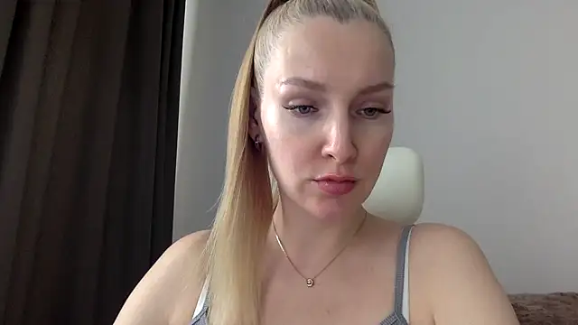 Snapshot of Neralith chatting on June 8, 12:16 pm Neralith online show from June 8, 12:16 pm