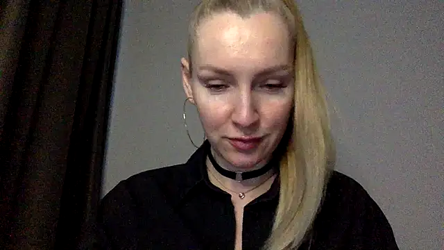 Snapshot of Neralith chatting on June 15, 5:26 pm Neralith online show from June 15, 5:26 pm