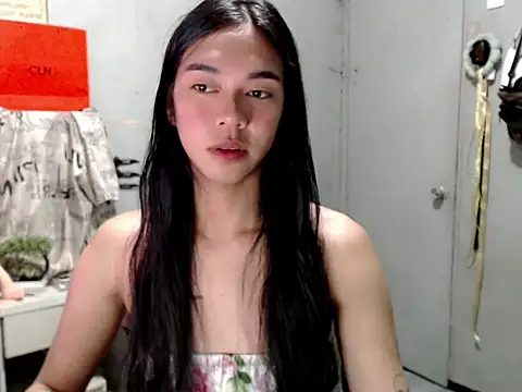 Snapshot of miatrixs chatting on March 18, 5:05 pm miatrixs online show from March 18, 5:05 pm