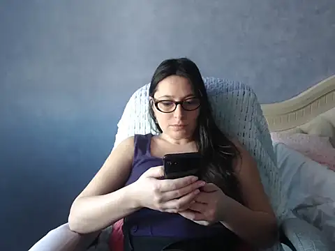 LuckyLisa23 online show from March 20, 11:15 am