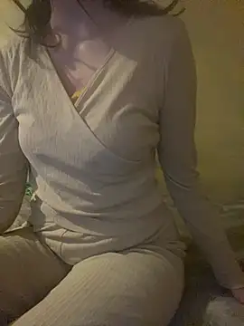 KittieCreme online show from February 10, 3:16 pm