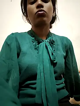 Muznikki3243 online show from March 10, 11:37 am