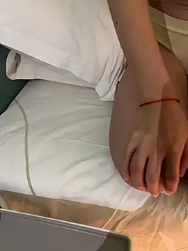 Snapshot of kkw-8546 chatting on October 25, 5:19 pm kkw-8546 online show from October 25, 5:19 pm