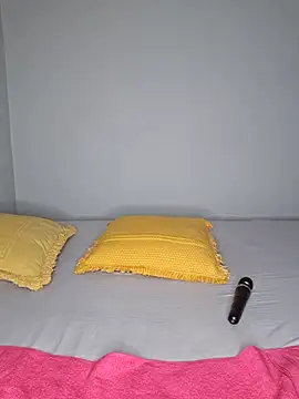 certifiedhottie2025 online show from October 20, 6:03 am