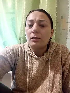 HollyDollsi online show from January 8, 7:10 am