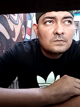 Snapshot of sexyandres_23 chatting on February 13, 5:42 pm sexyandres 23 online show from February 13, 5:42 pm