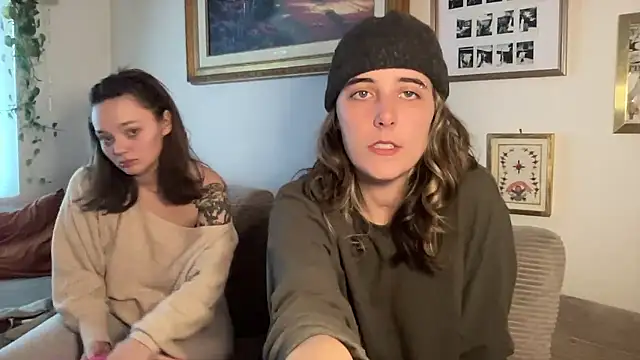 Snapshot of lill_daddysgirl chatting on January 13, 5:51 pm lill daddysgirl online show from January 13, 5:51 pm