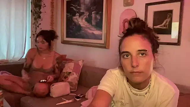 Snapshot of lill_daddysgirl chatting on May 4, 2:29 am lill daddysgirl online show from May 4, 2:29 am