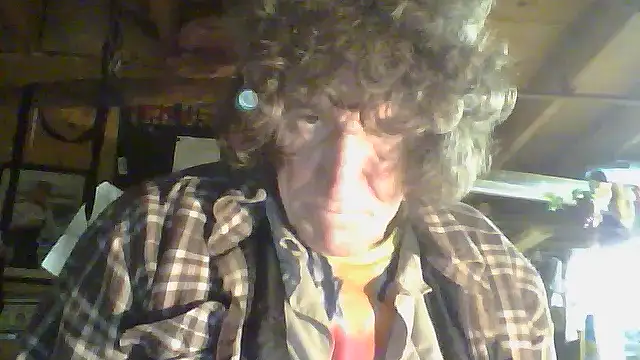 Snapshot of OldManOnline chatting on May 14, 6:58 pm OldManOnline online show from May 14, 6:58 pm