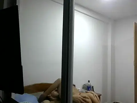 calkestis12 online show from December 19, 5:36 am