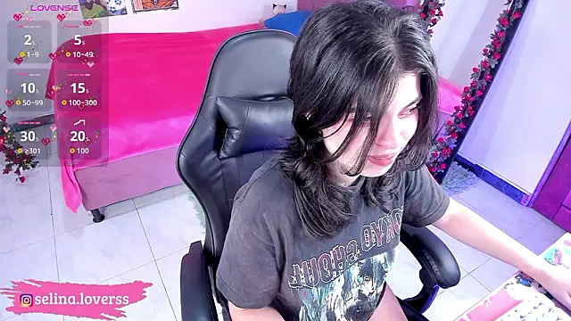 selina lovers  online show from March 14, 2:28 am