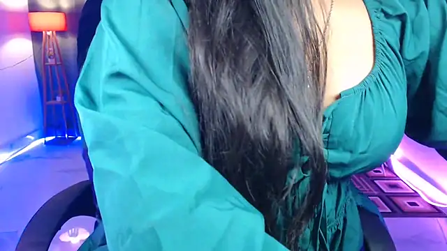 Rashiii  online show from April 13, 4:34 pm