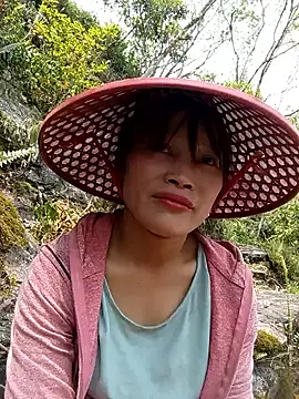 siusiu-00 online show from April 14, 5:13 am