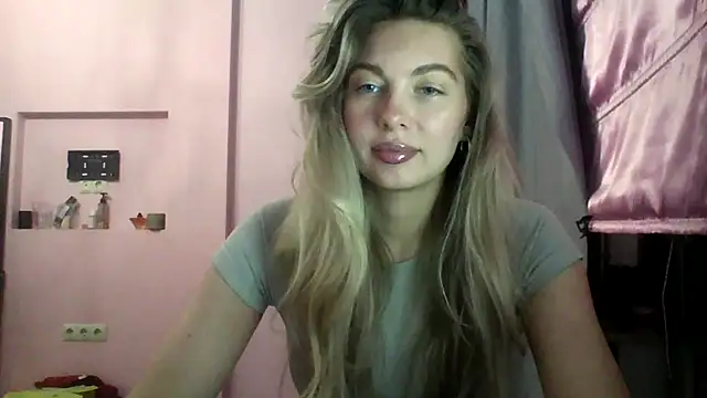 Snapshot of Sygream chatting on October 21, 12:28 pm Sygream online show from October 21, 12:28 pm
