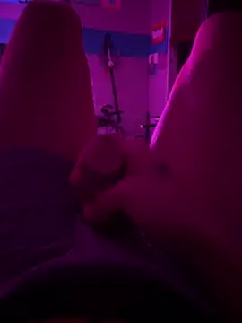 shadespider online show from April 8, 8:36 am