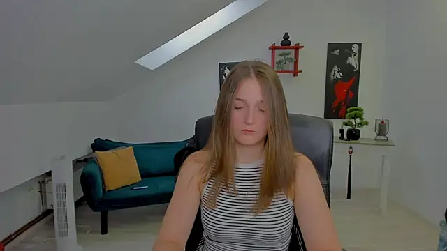 Snapshot of AnneWilsonn chatting on May 20, 5:13 am AnneWilsonn online show from May 20, 5:13 am