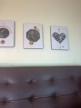 NovaFoxx online show from March 29, 1:11 pm