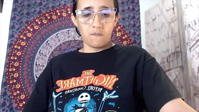 Lucyy Naugthy online show from February 24, 1:53 pm