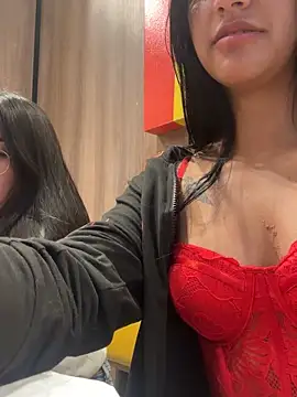 Nahomy cute1 online show from October 30, 6:04 am