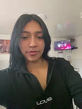 Nahomy cute1 online show from January 6, 10:34 pm