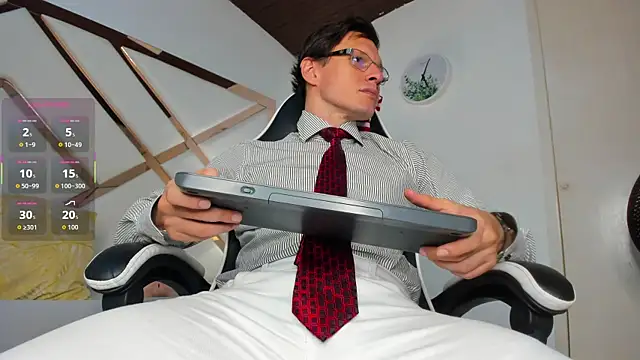 Justin valverde online show from December 23, 2:53 am