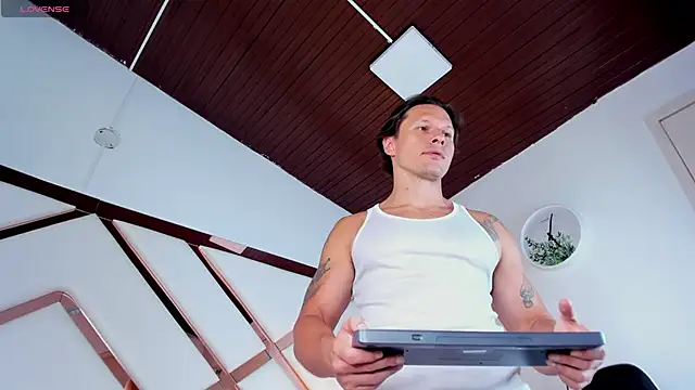 Justin valverde online show from February 8, 2:15 am