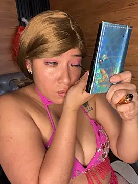 Yvonny27 online show from February 11, 12:32 pm