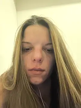 Snapshot of of-zenna chatting on October 30, 6:08 pm of-zenna online show from October 30, 6:08 pm