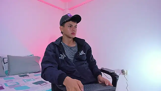 Axel Cody  online show from October 28, 11:36 am