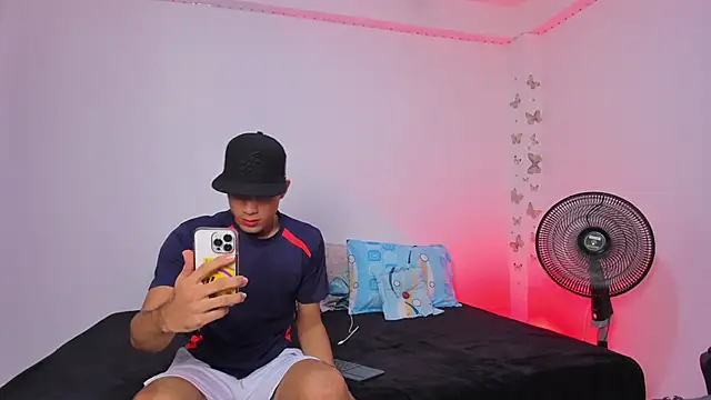 Axel Cody  online show from November 21, 7:56 pm