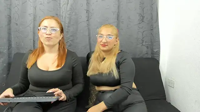 Snapshot of lesb_milf chatting on February 10, 5:19 pm lesb milf online show from February 10, 5:19 pm