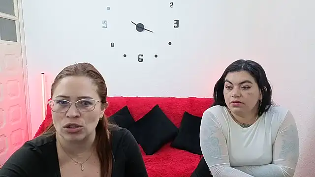 Snapshot of lesb_milf chatting on September 29, 3:17 pm lesb milf online show from September 29, 3:17 pm